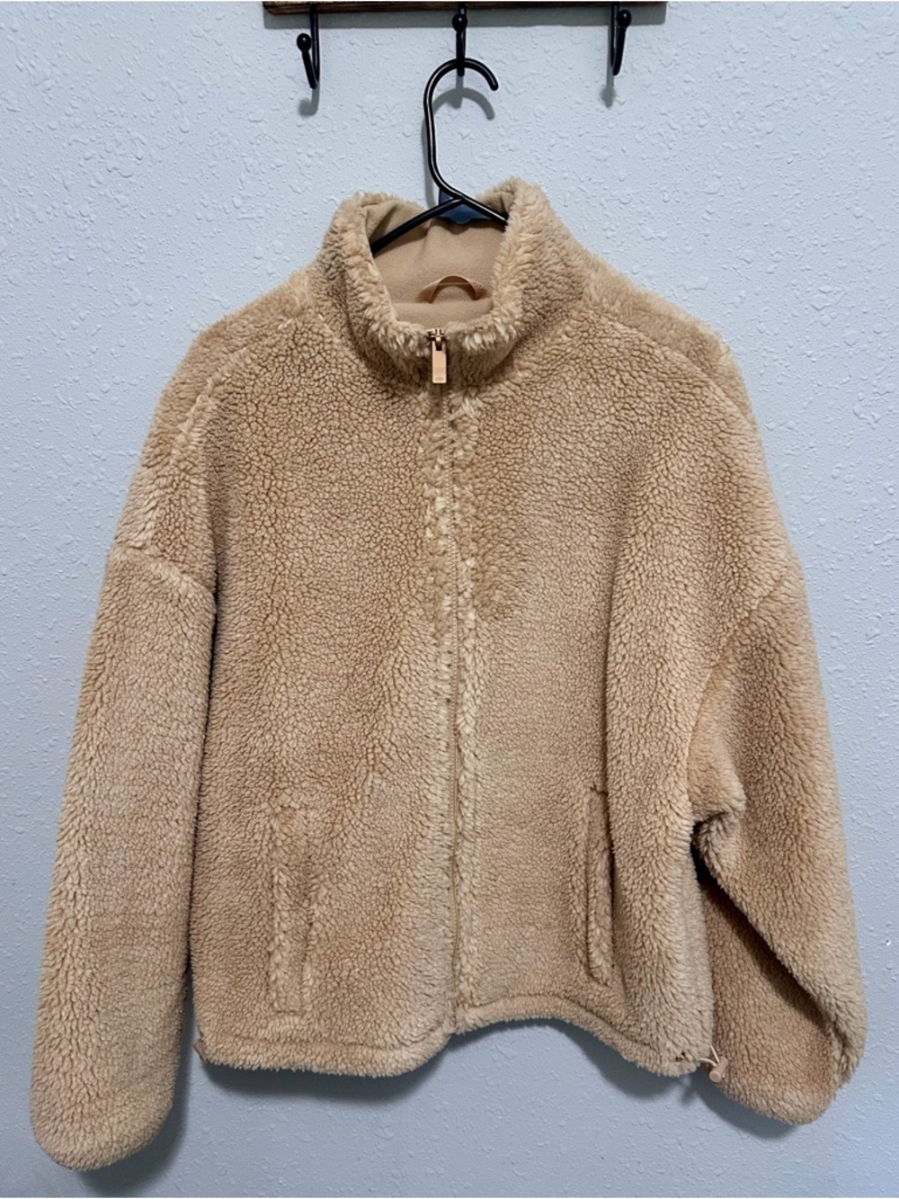 ALO Yoga Tan Sherpa Zip-Up Jacket